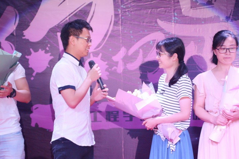 1530088794550038519.jpg 1530088794550038519.jpg