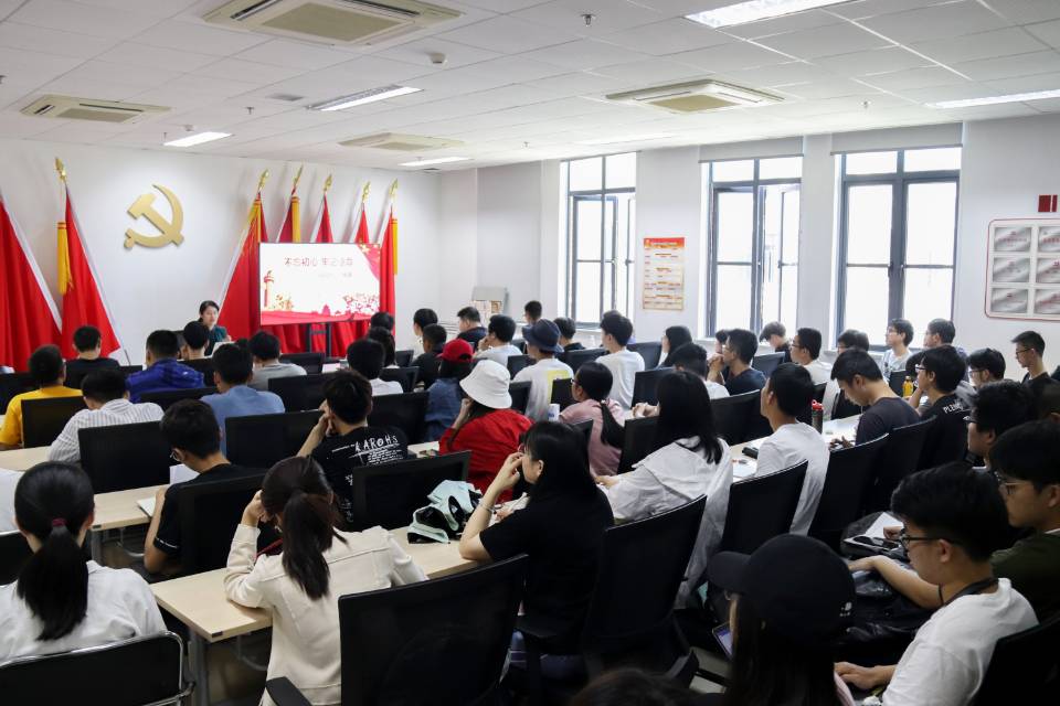 集中学习现场 (2).jpg