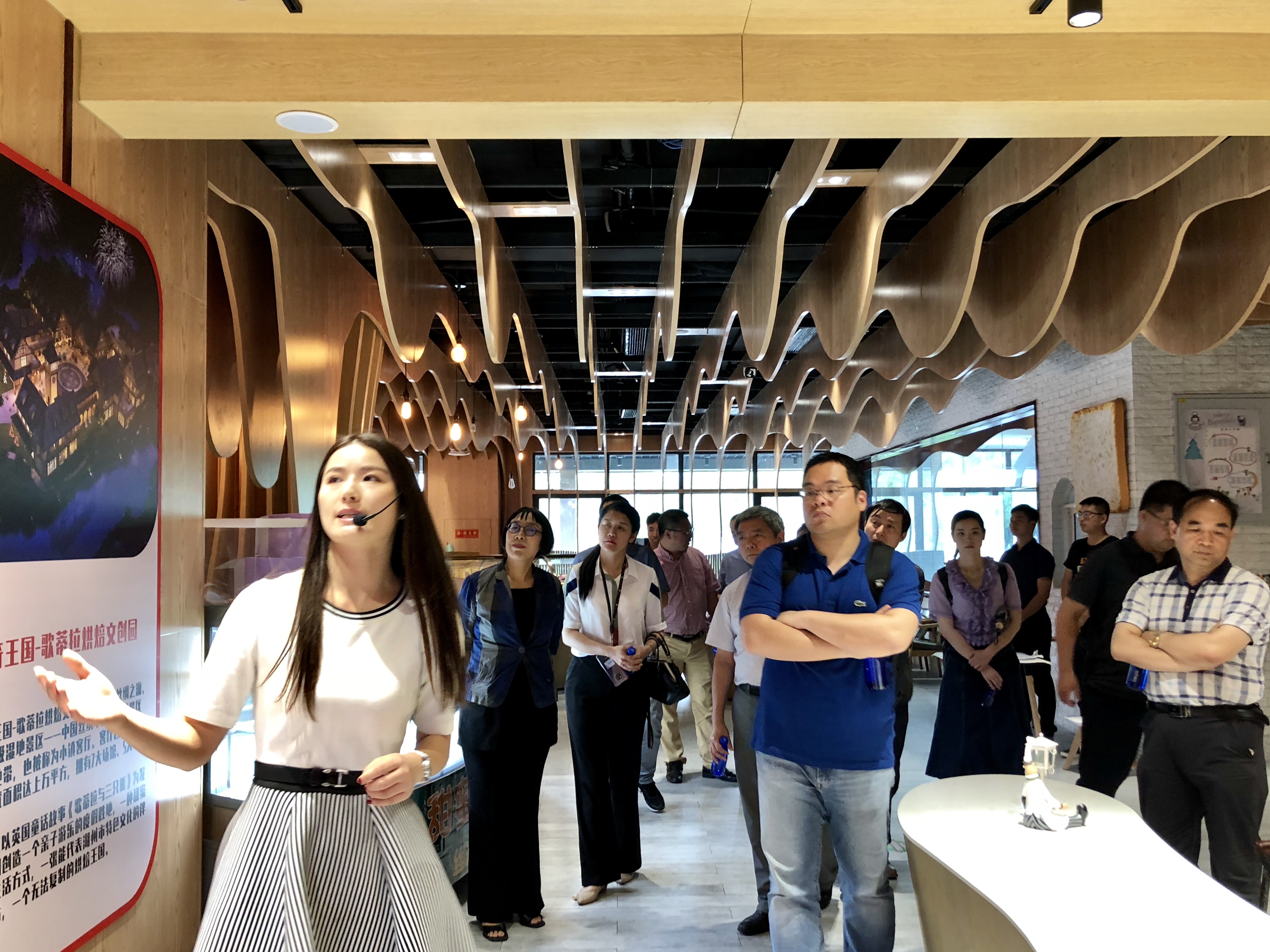 1561621079846062052.jpg 2.jpg