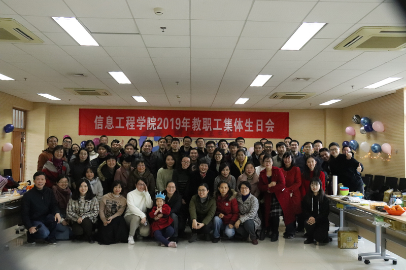 1578468711515027432.jpg 6、参加活动教师合影.jpg